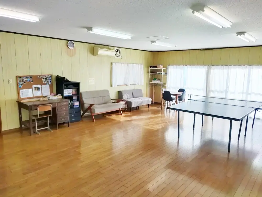 フリースペーステレビ側